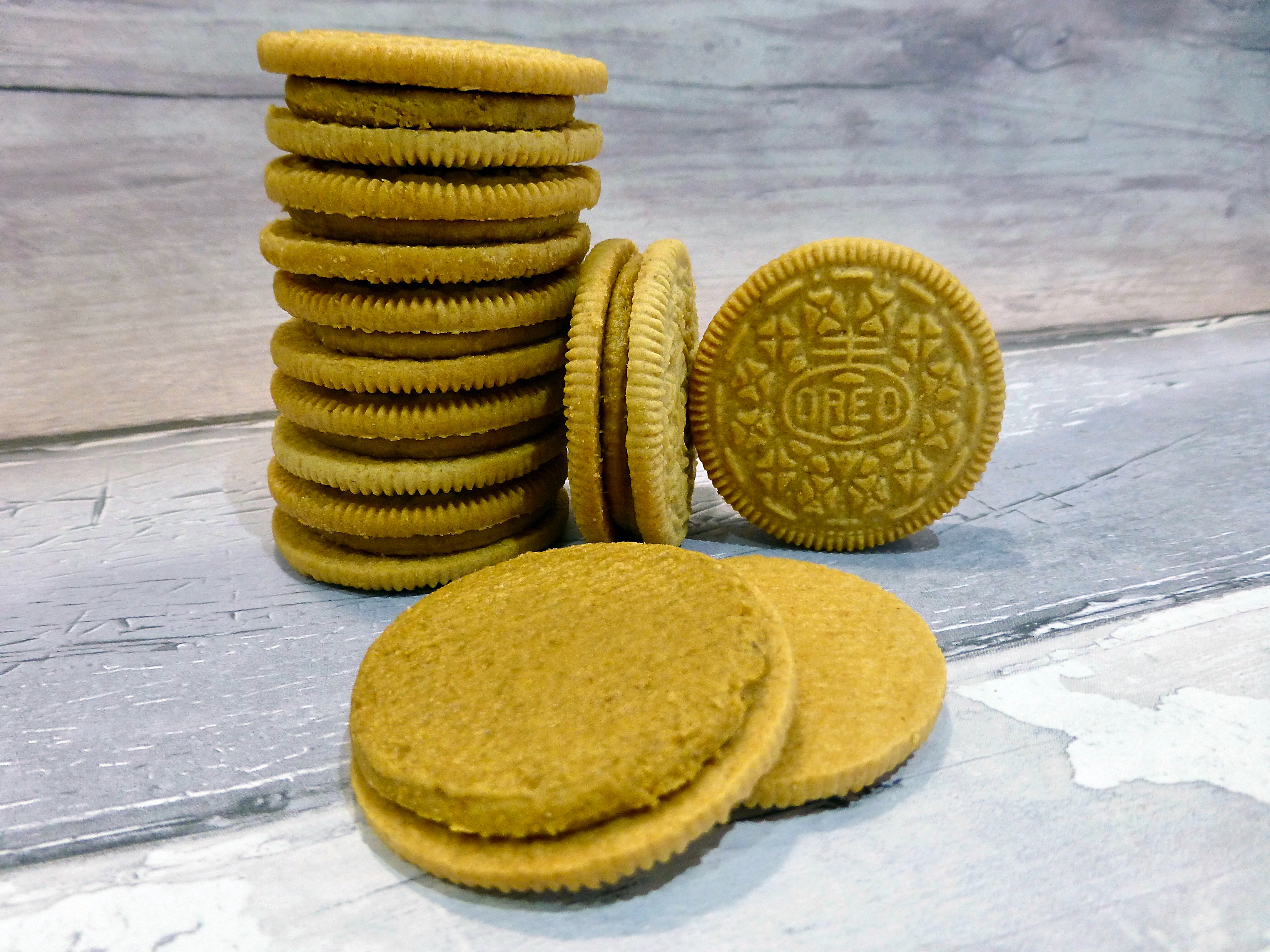 Cookie Butter Oreos Cookies