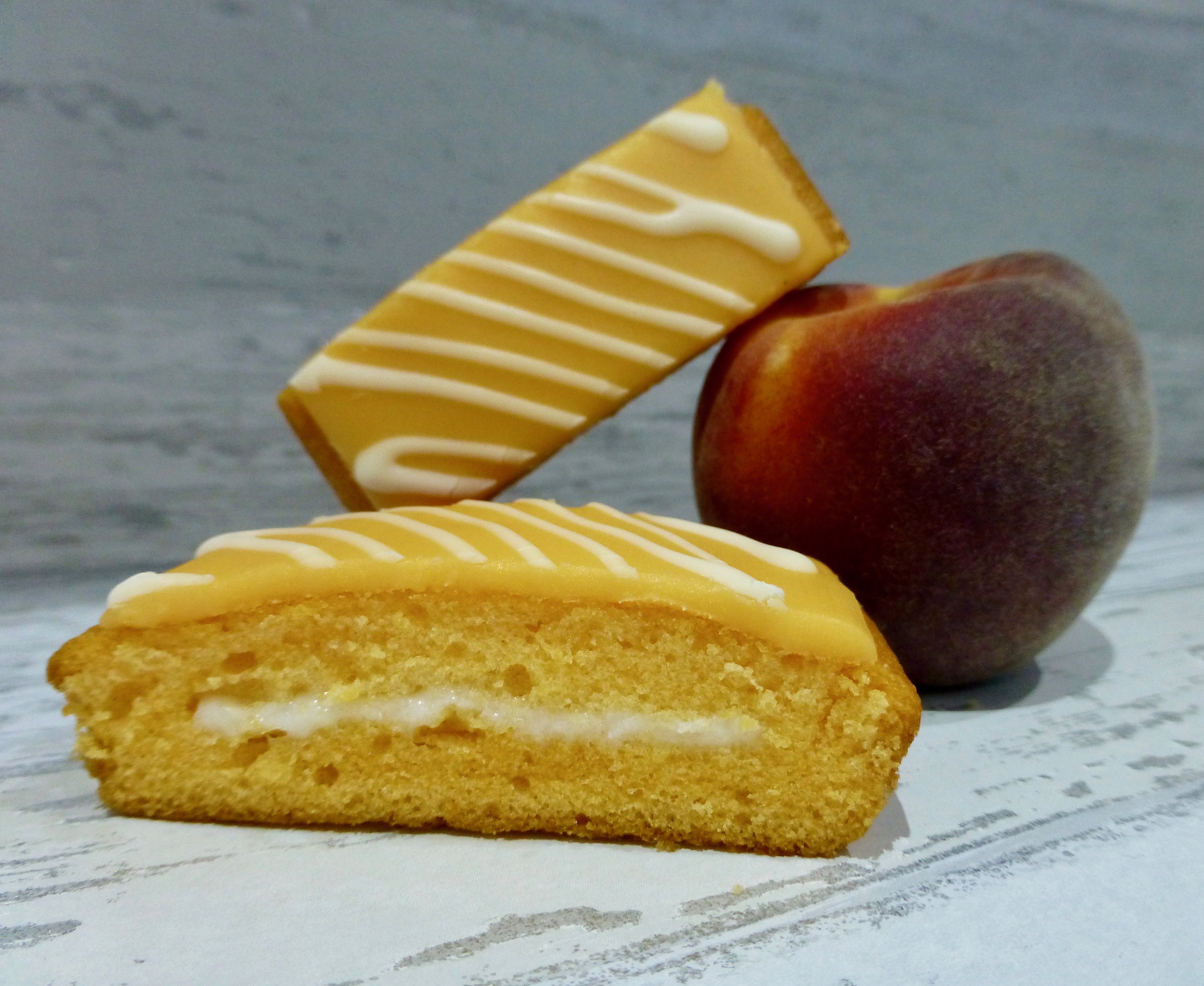 Mr Kipling James' Peaches & Cream Slices