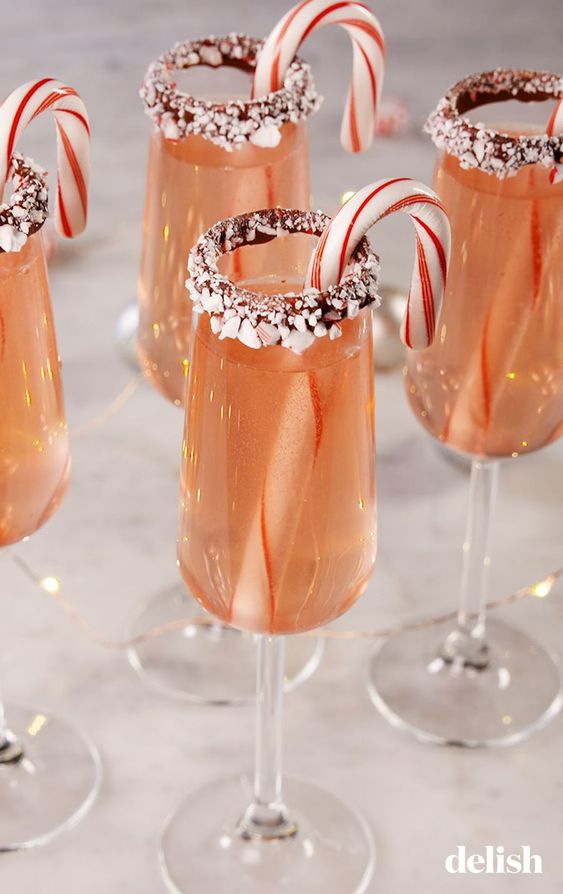 Peppermint Bark Mimosa (Champagne & Prosecco Cocktails )