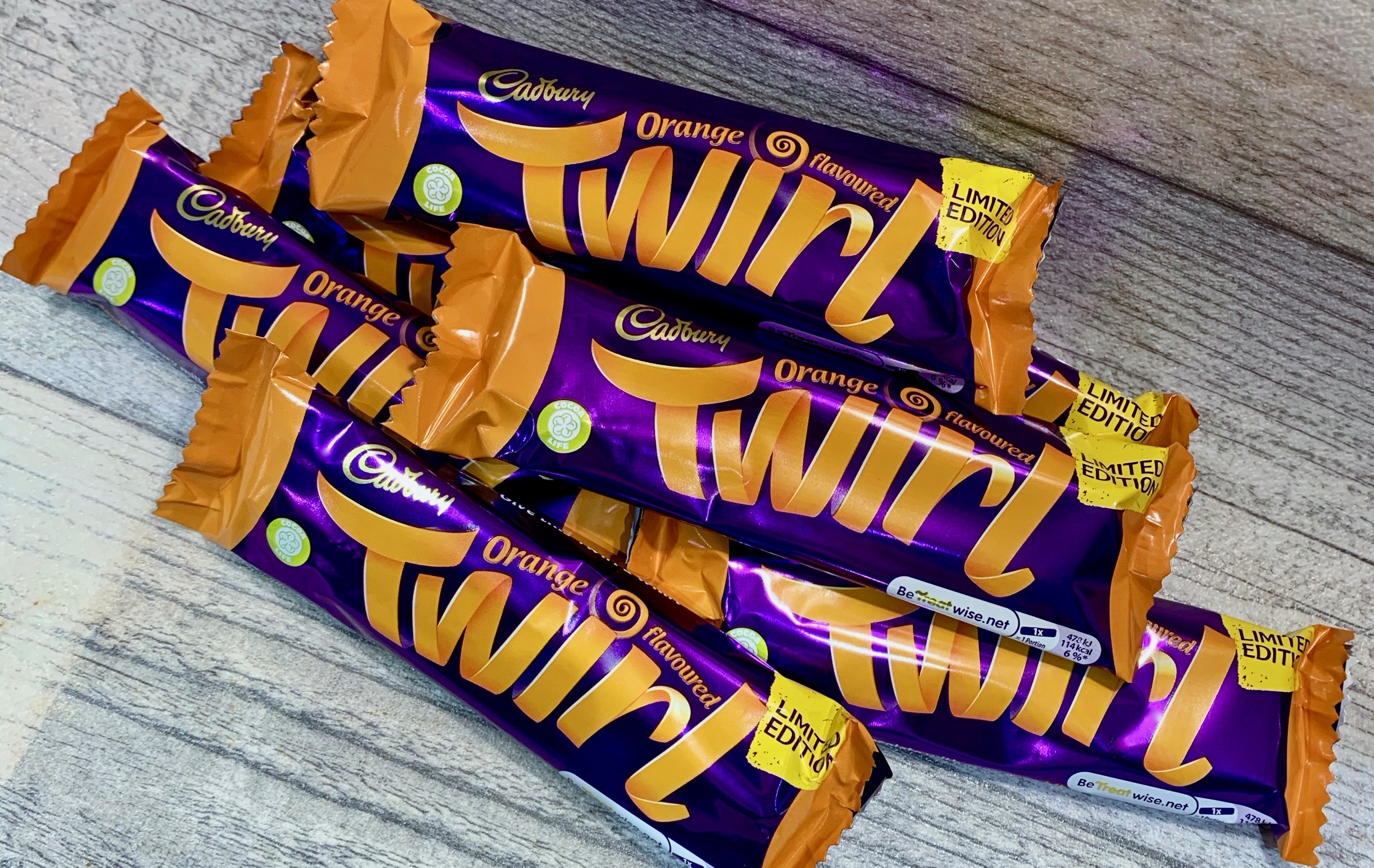 Review: Orange Twirl - The New Limited Edition Cadbury Twirl