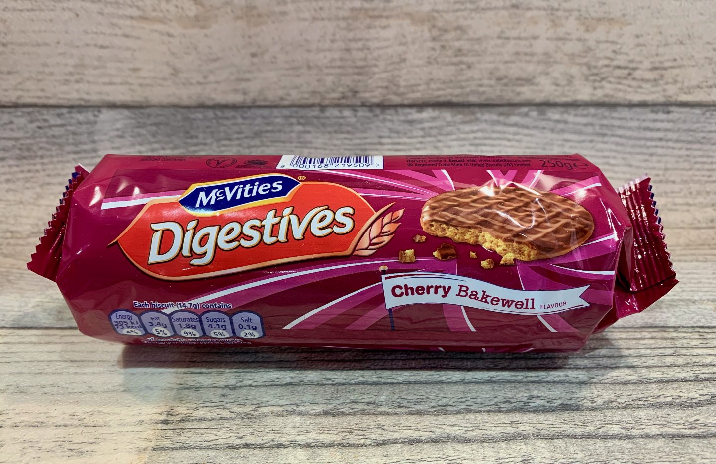 McVities Cherry Bakewell Digestives